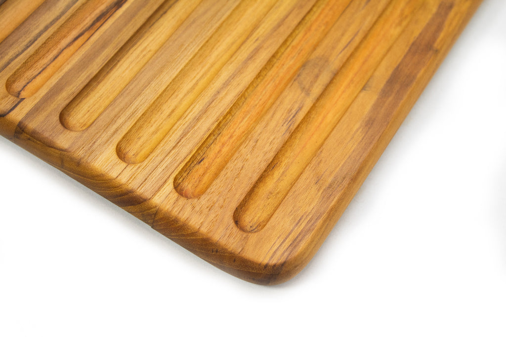 Tagliere pane con scanalatura in TEAK 39x25x1,9 cm
