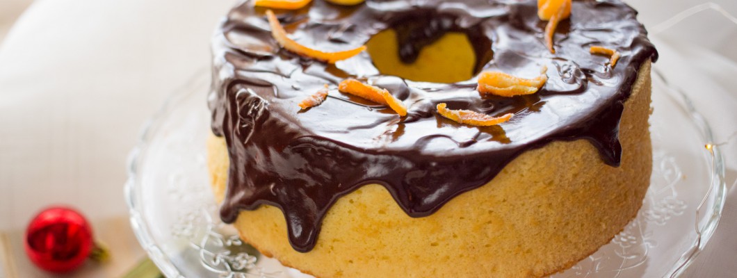 Chiffon Cake con crema al mascarpone e caramello e glassa al cioccolato