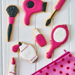 Specchio tagliabiscotti, con fascia in acciaio inox, con goffratura interna, 10 cm Specchio tagliabiscotti, con fascia in acciaio inox, con goffratura interna, 10 cm